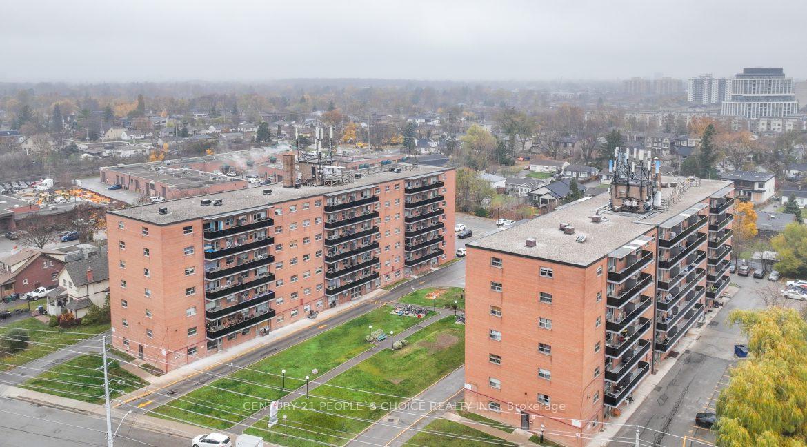 Photo 8 of Unit 309, 1051 Seneca Avenue, Mississauga, Port Credit — HOMEH