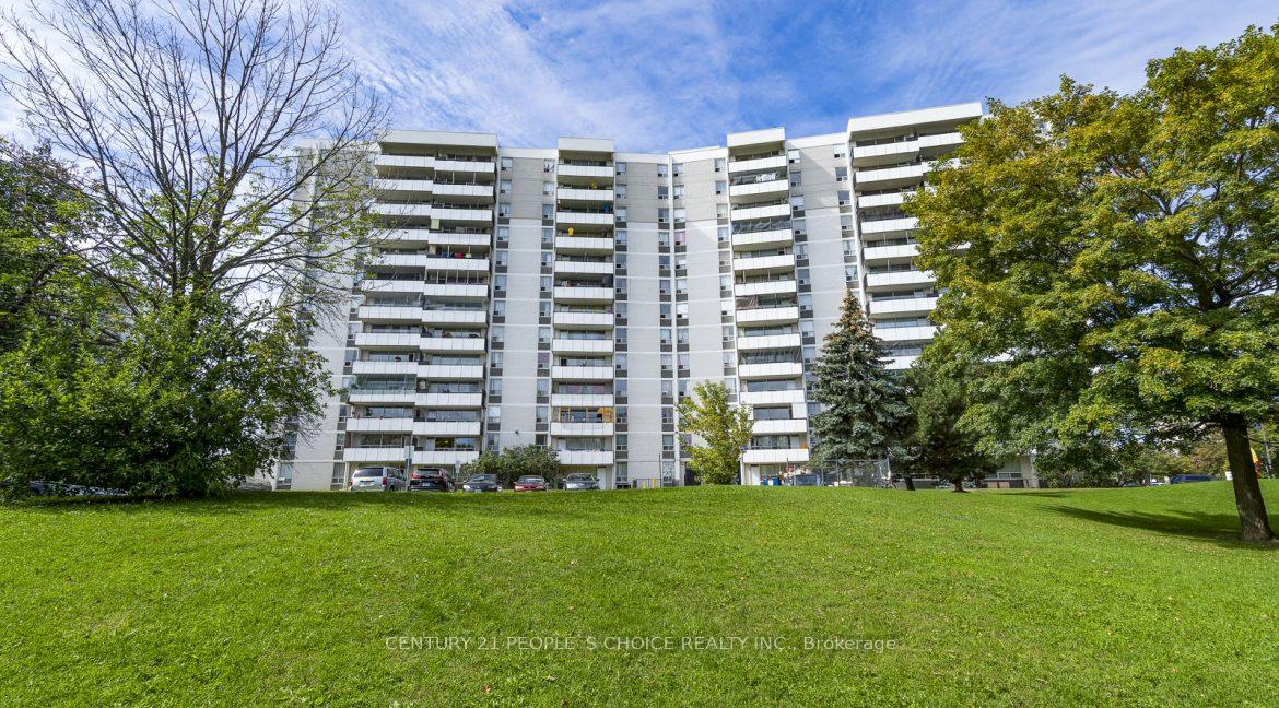 Front of Unit 803, 6161 Bathurst Street