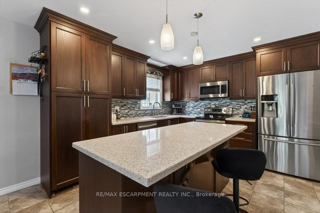 Photo 6 of 4334 Arejay Avenue, Lincoln, Beamsville — HOMEH