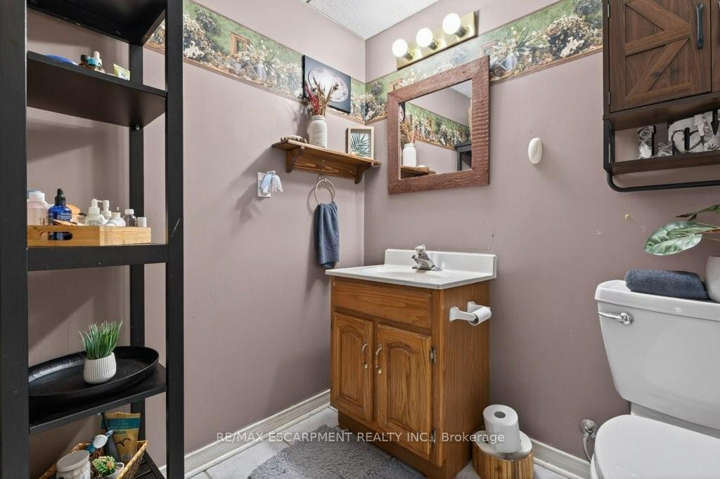 Photo 21 of 4334 Arejay Avenue, Lincoln, Beamsville — HOMEH