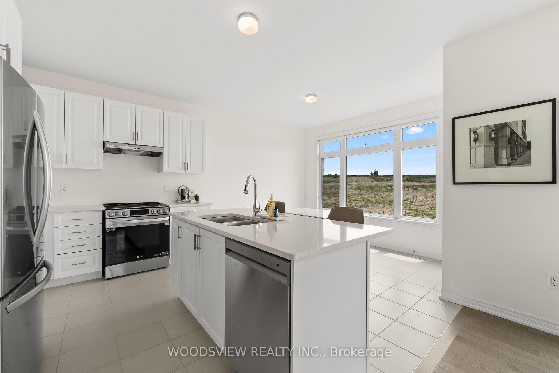 Photo 15 of 91 Thicketwood Avenue, Barrie, Rural Barrie Southeast — HOMEH