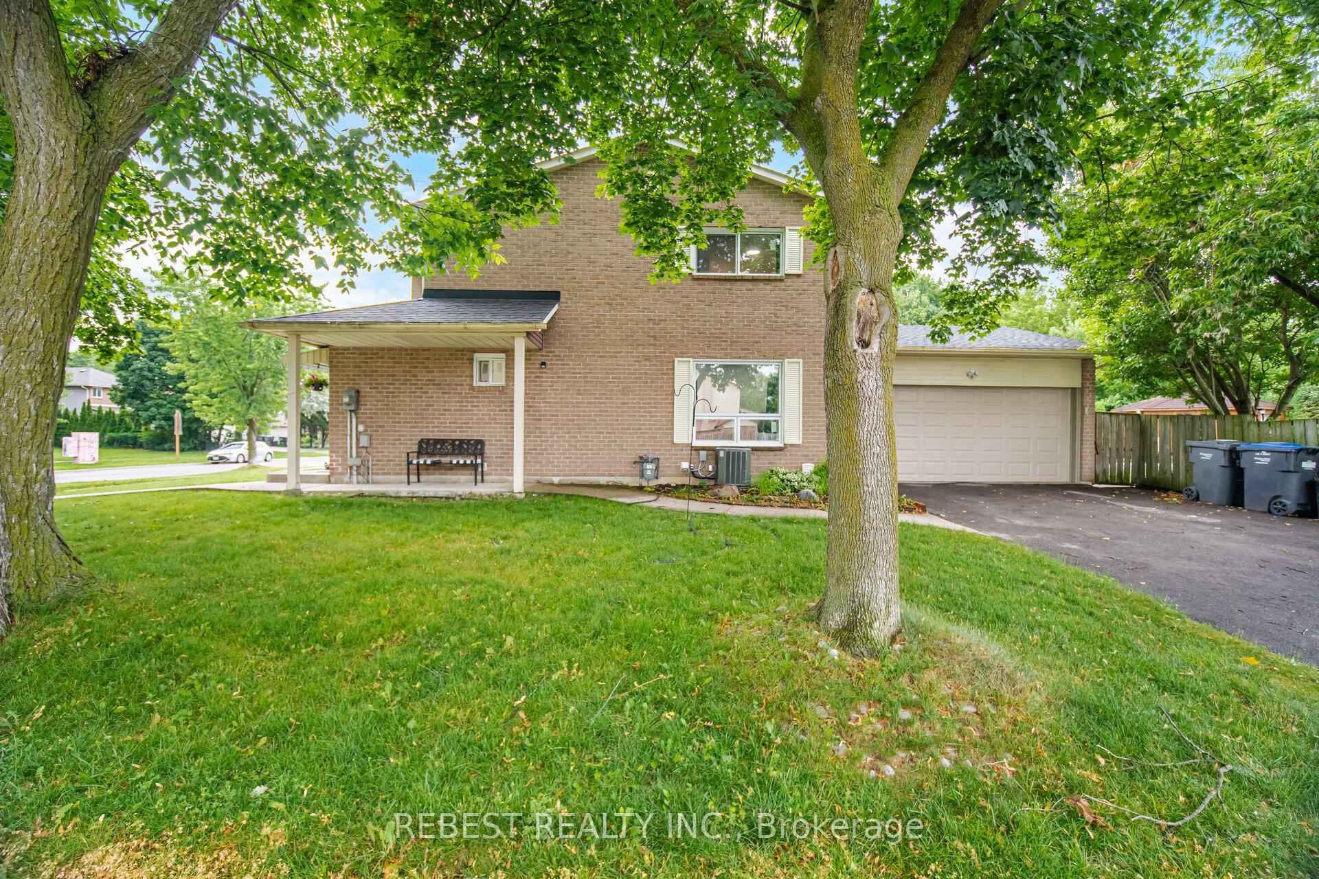 Photo 6 of 3120 Mccarron Crescent, Mississauga, Meadowvale — HOMEH