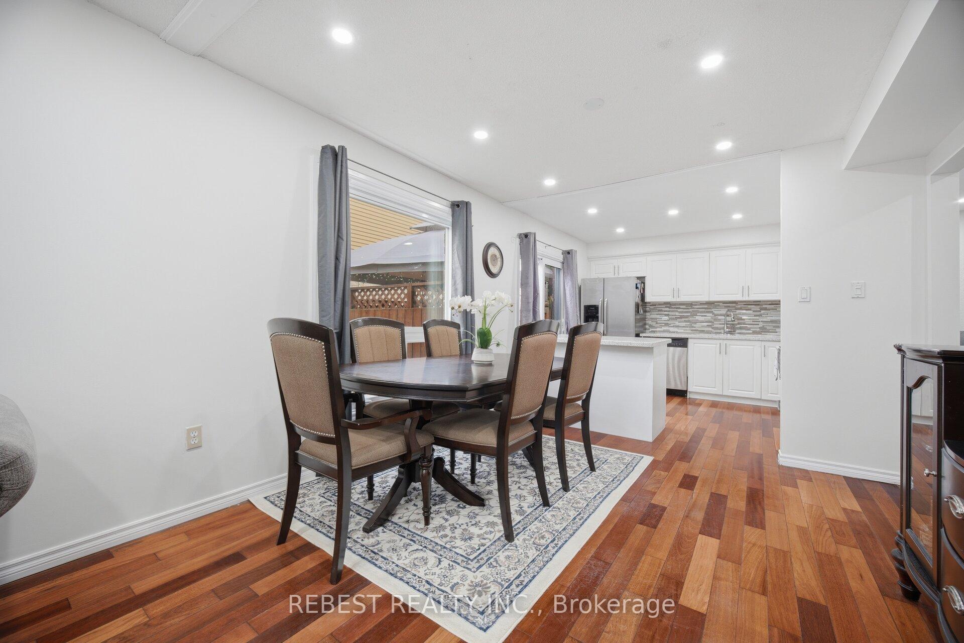 Photo 11 of 3120 Mccarron Crescent, Mississauga, Meadowvale — HOMEH