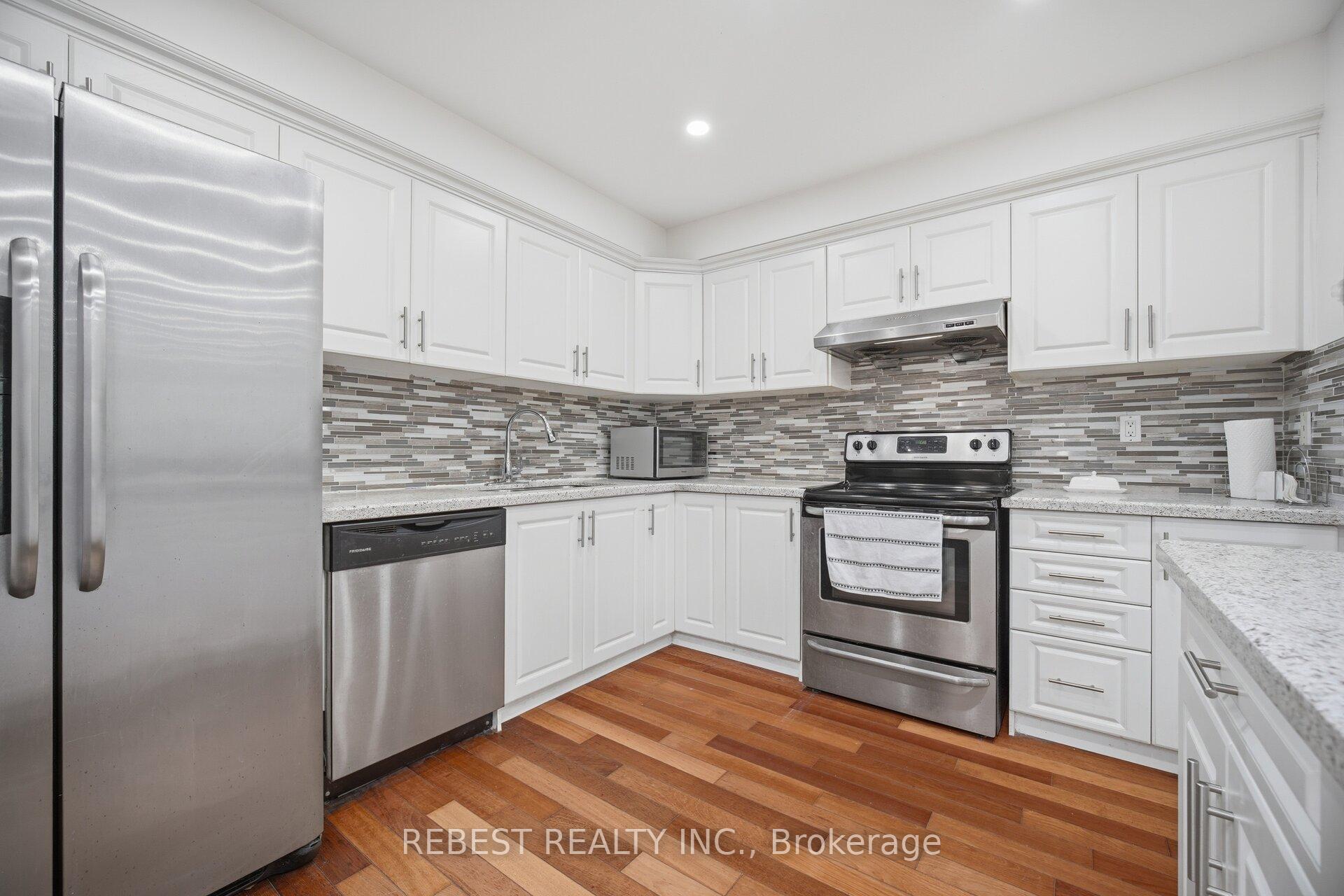 Photo 15 of 3120 Mccarron Crescent, Mississauga, Meadowvale — HOMEH