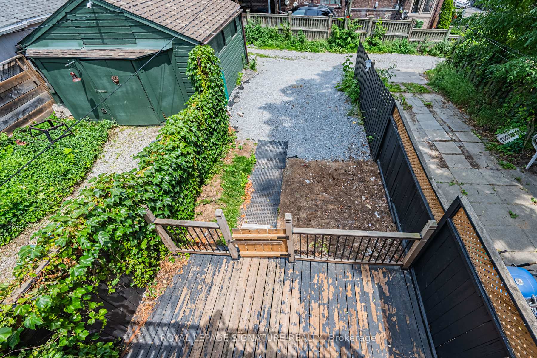 Photo 24 of 573 Coxwell Avenue, Toronto, Woodbine Corridor — HOMEH