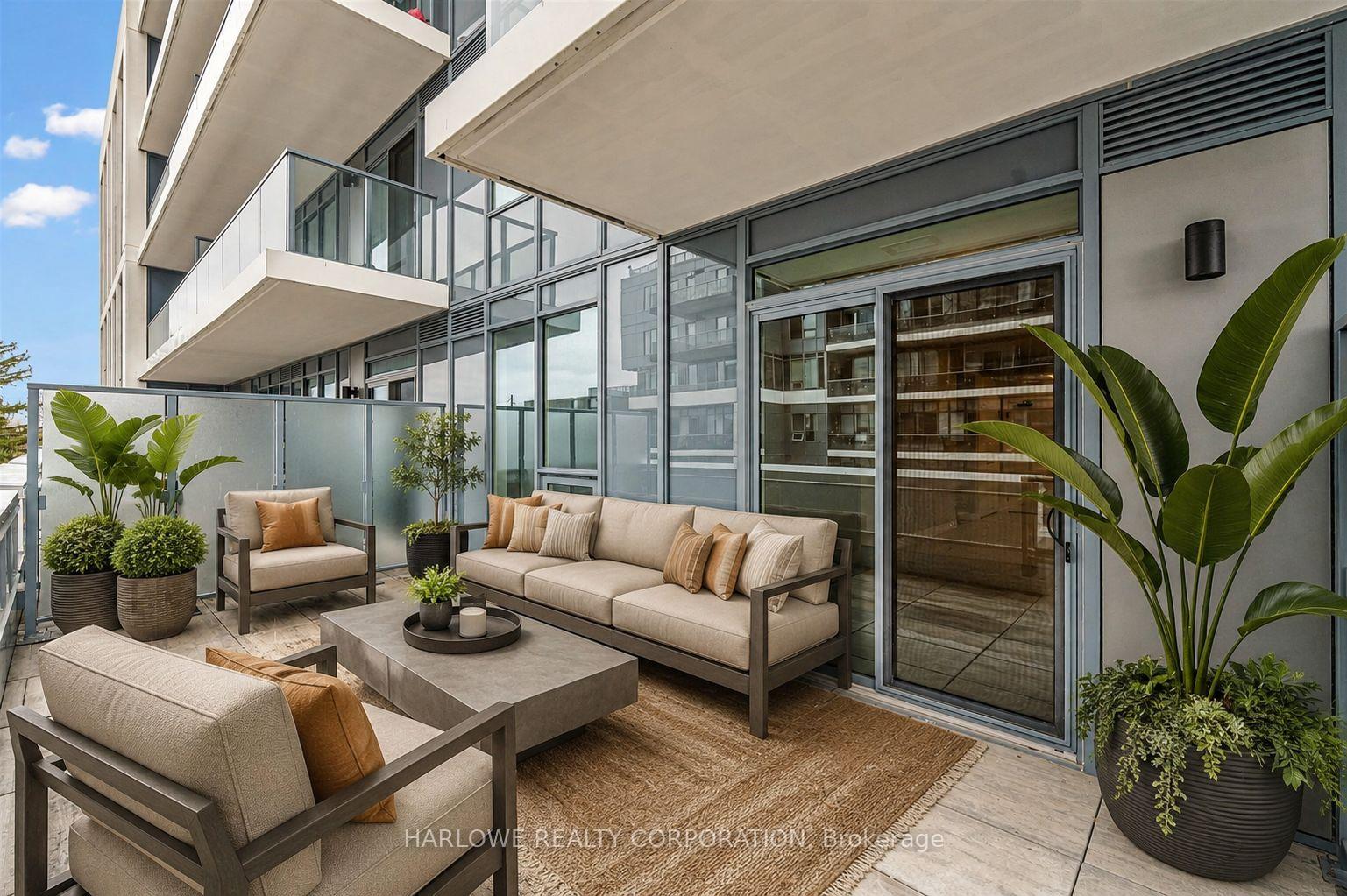 Front of Unit 311, 93 Arthur Street S
