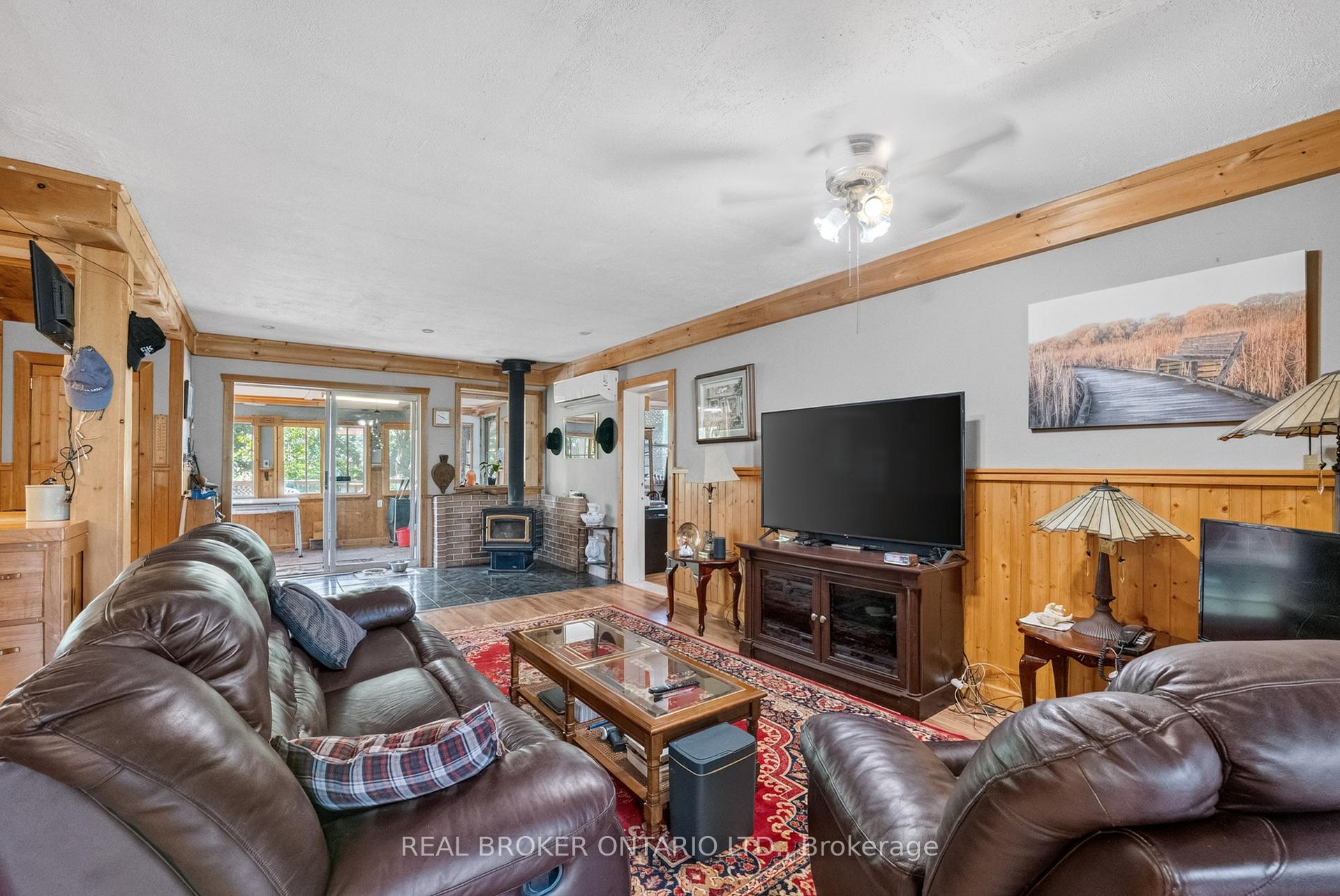Photo 10 of 11992 Concession 1 Road, Wainfleet, Marshville/Winger — HOMEH