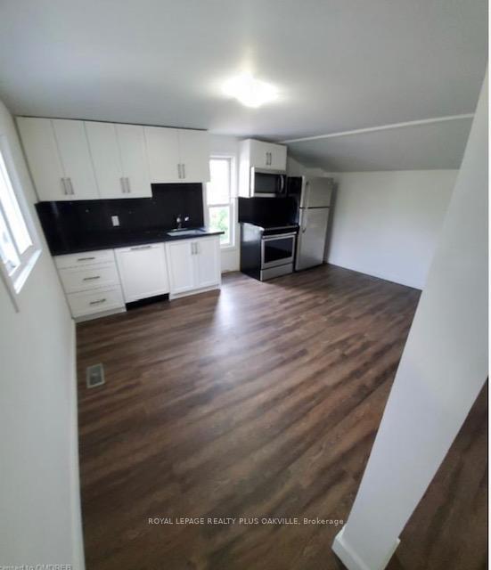Photo 5 of Unit 4, 564 Lyons Lane, Oakville, Queen Elizabeth — HOMEH
