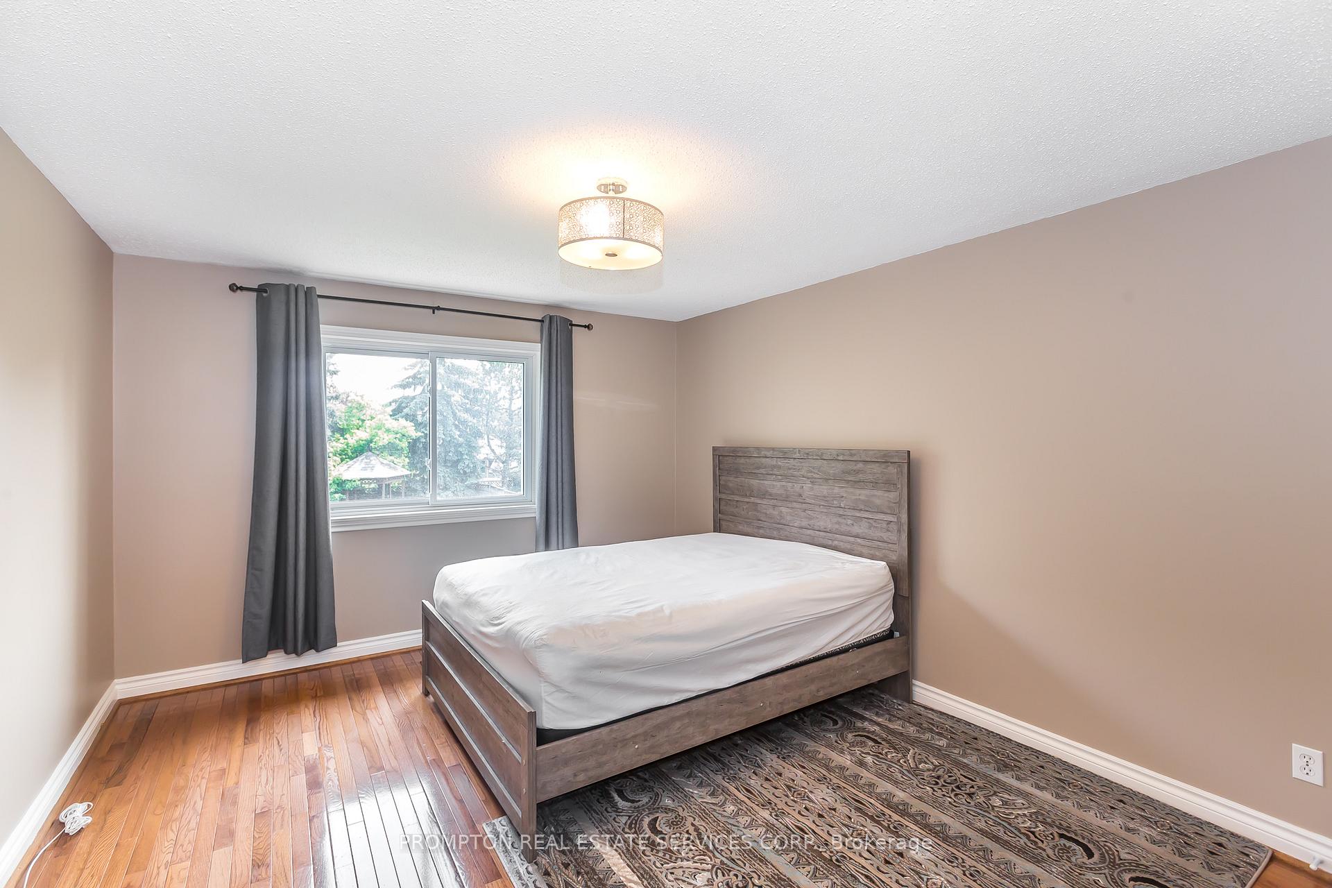 Photo 13 of 68 Addington Square, Markham, Unionville — HOMEH