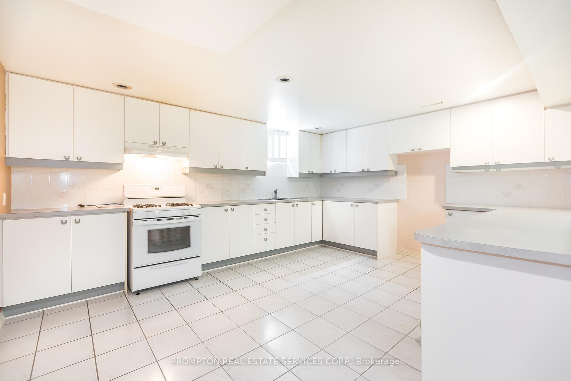 Photo 18 of 68 Addington Square, Markham, Unionville — HOMEH