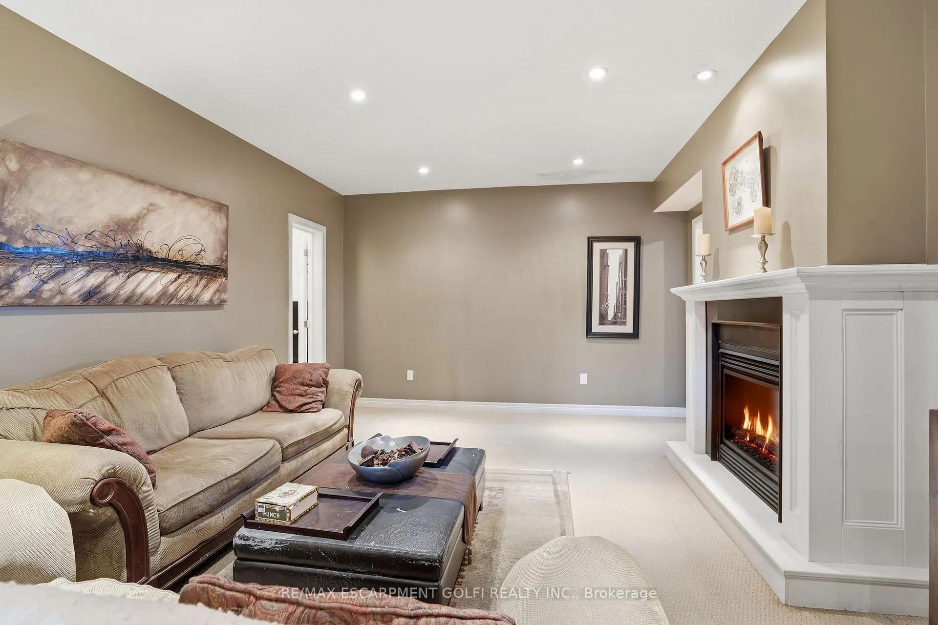 Photo 18 of 9 Pace Avenue, Brantford, Echo Place — HOMEH