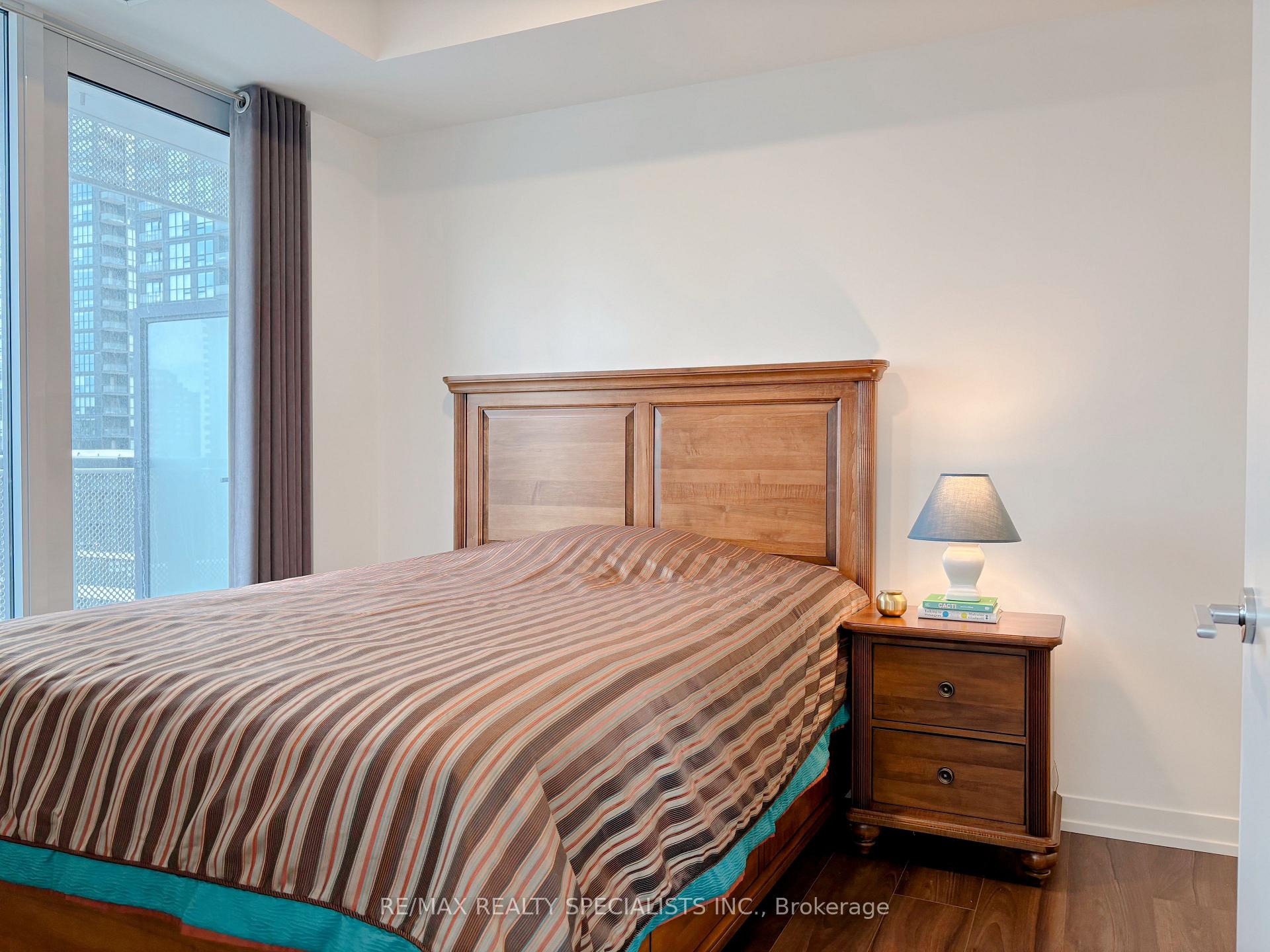 Photo 11 of Unit 908, 4065 Confederation Parkway, Mississauga, City Centre — HOMEH