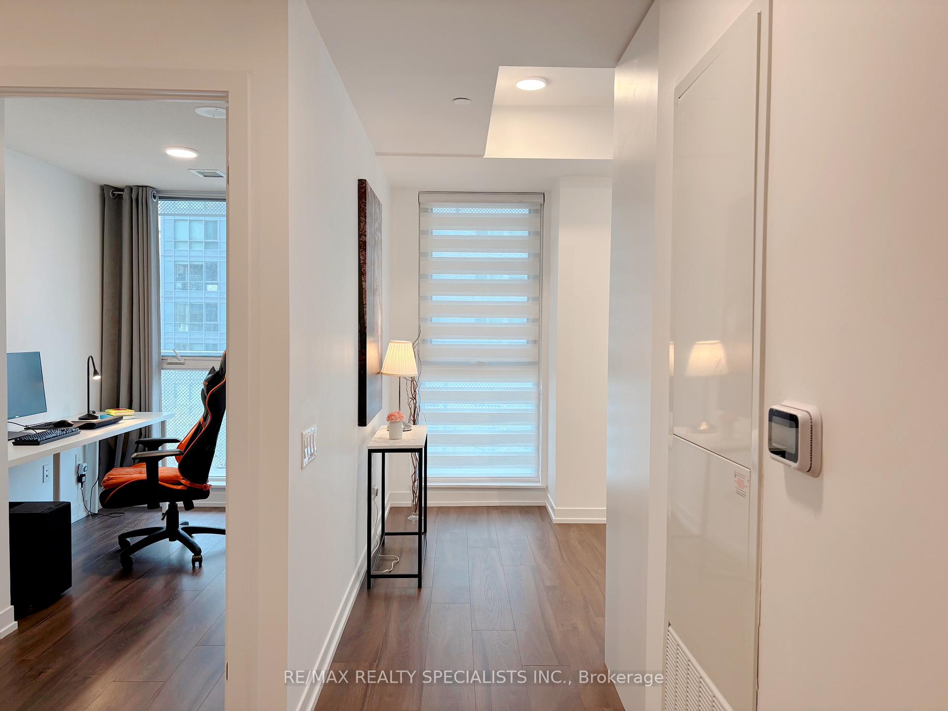 Photo 16 of Unit 908, 4065 Confederation Parkway, Mississauga, City Centre — HOMEH