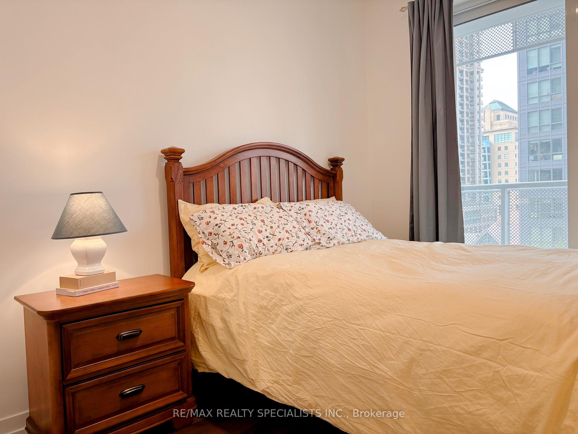 Photo 19 of Unit 908, 4065 Confederation Parkway, Mississauga, City Centre — HOMEH