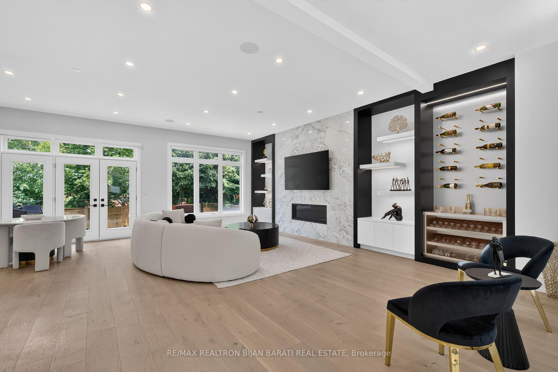 Photo 5 of 16 Wild Cherry Lane, Markham, Royal Orchard — HOMEH