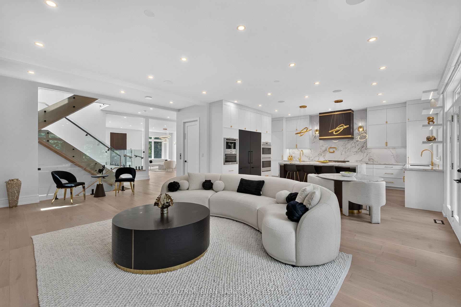 Photo 6 of 16 Wild Cherry Lane, Markham, Royal Orchard — HOMEH