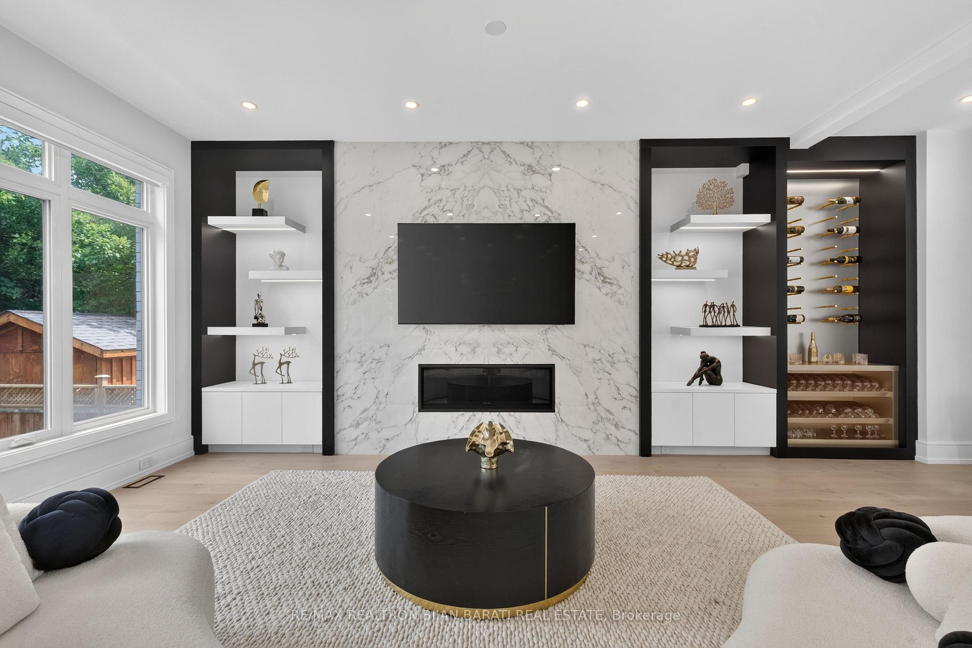 Photo 7 of 16 Wild Cherry Lane, Markham, Royal Orchard — HOMEH