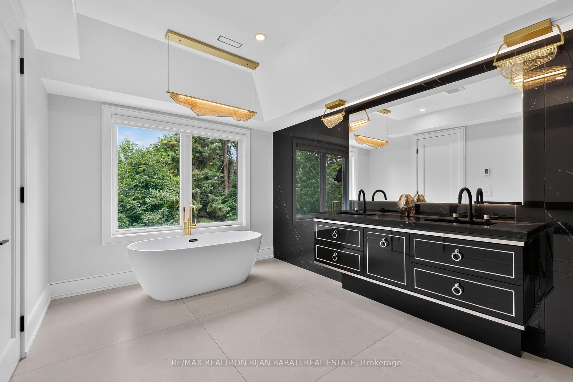 Photo 30 of 16 Wild Cherry Lane, Markham, Royal Orchard — HOMEH
