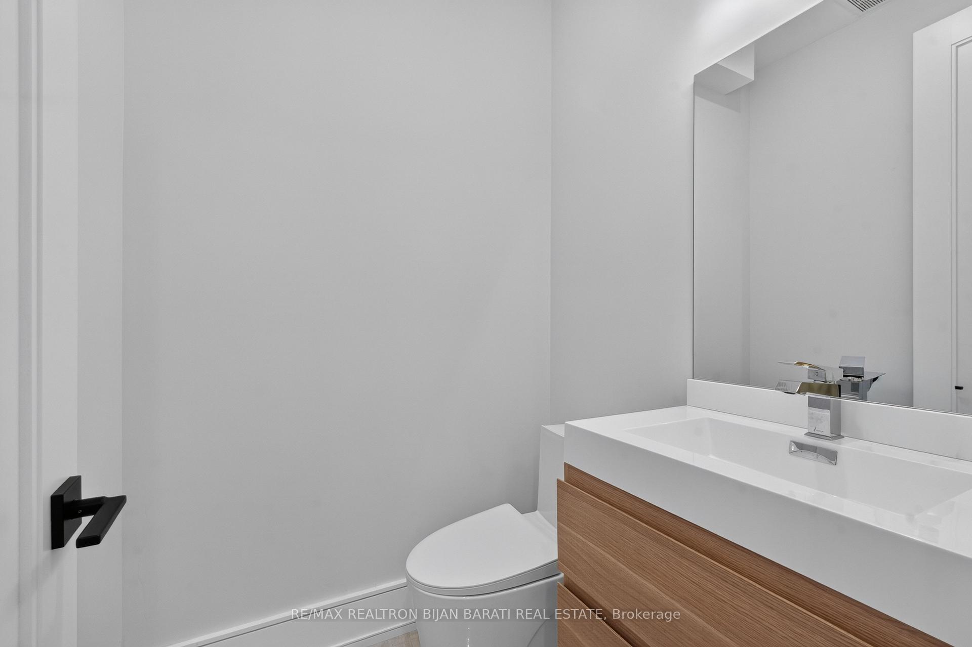 Photo 45 of 16 Wild Cherry Lane, Markham, Royal Orchard — HOMEH