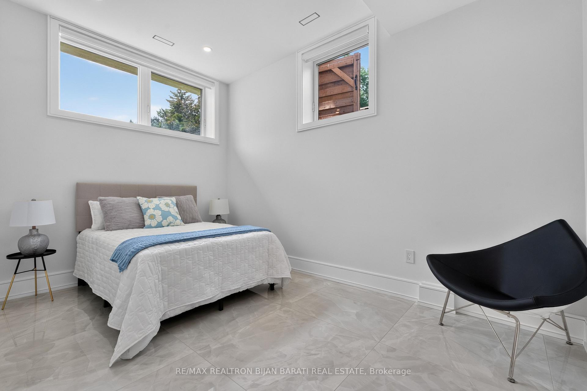 Photo 46 of 16 Wild Cherry Lane, Markham, Royal Orchard — HOMEH