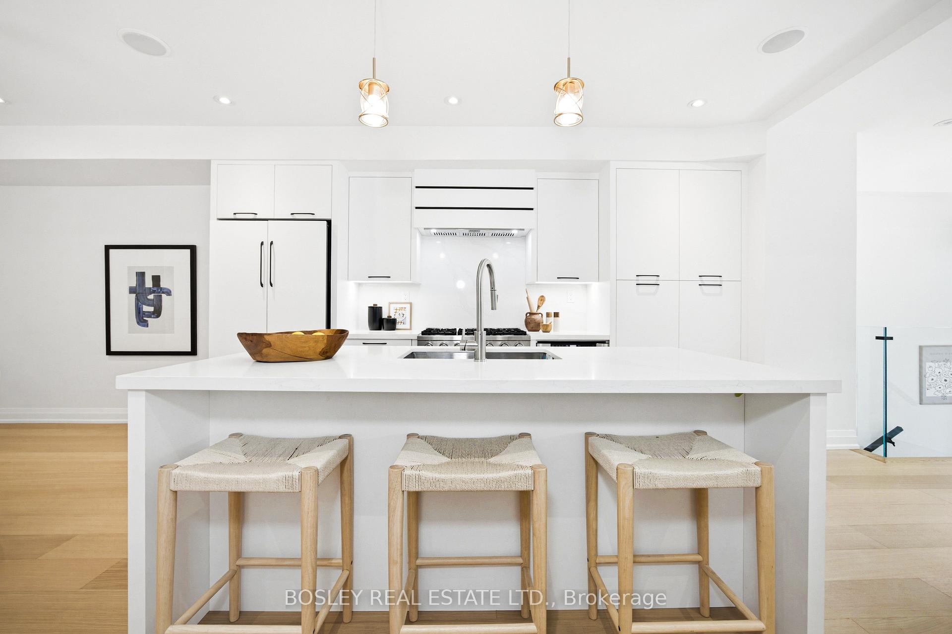 Photo 11 of 28 Richard Avenue, Toronto, Greenwood-Coxwell — HOMEH