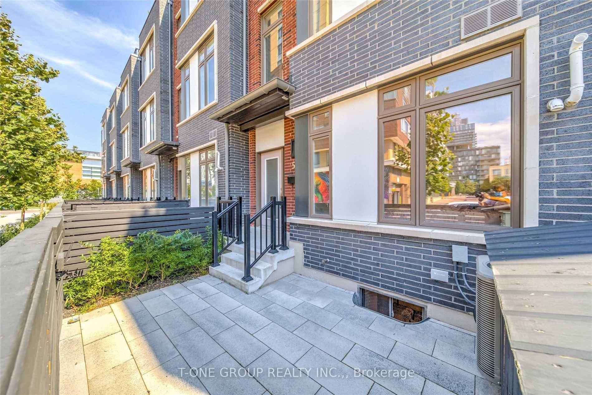 Photo 3 of 55 Sutton Avenue, Toronto, Regent Park — HOMEH