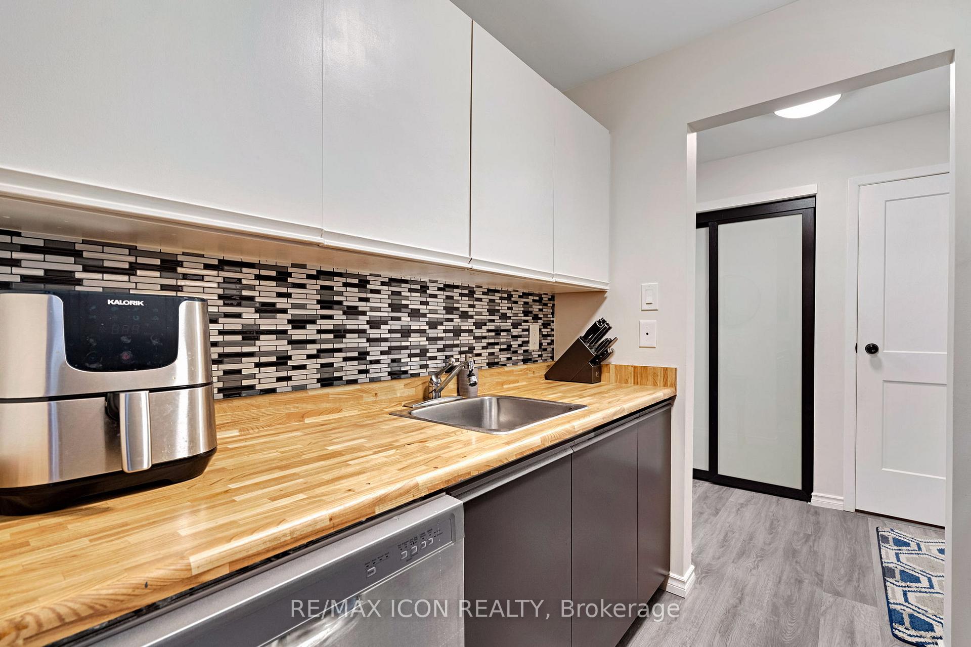 Photo 15 of Unit 319, 733 Deveron Crescent, London, South T — HOMEH