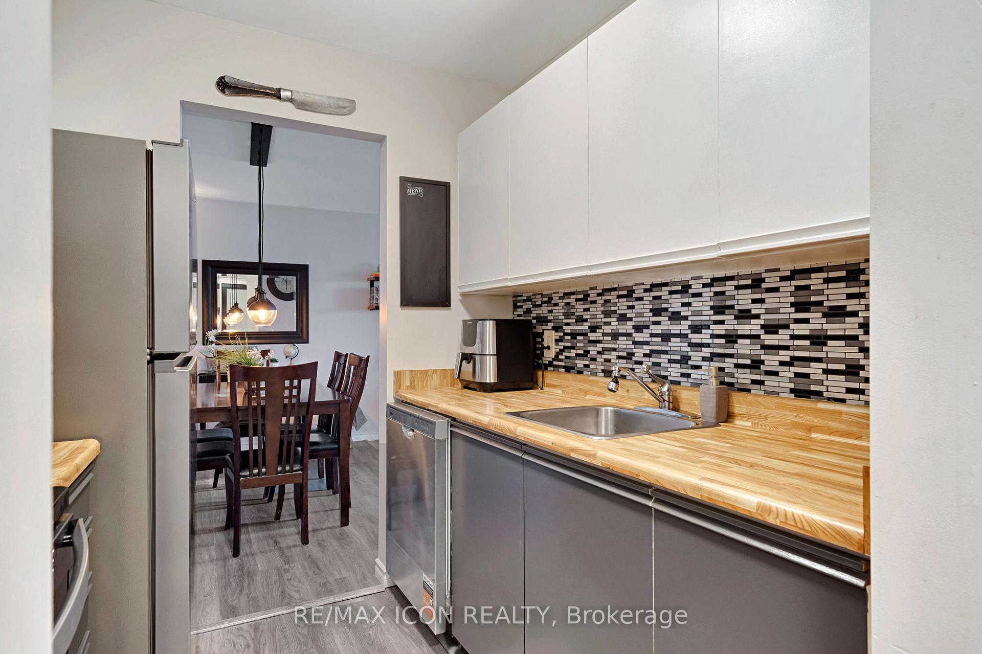 Photo 16 of Unit 319, 733 Deveron Crescent, London, South T — HOMEH