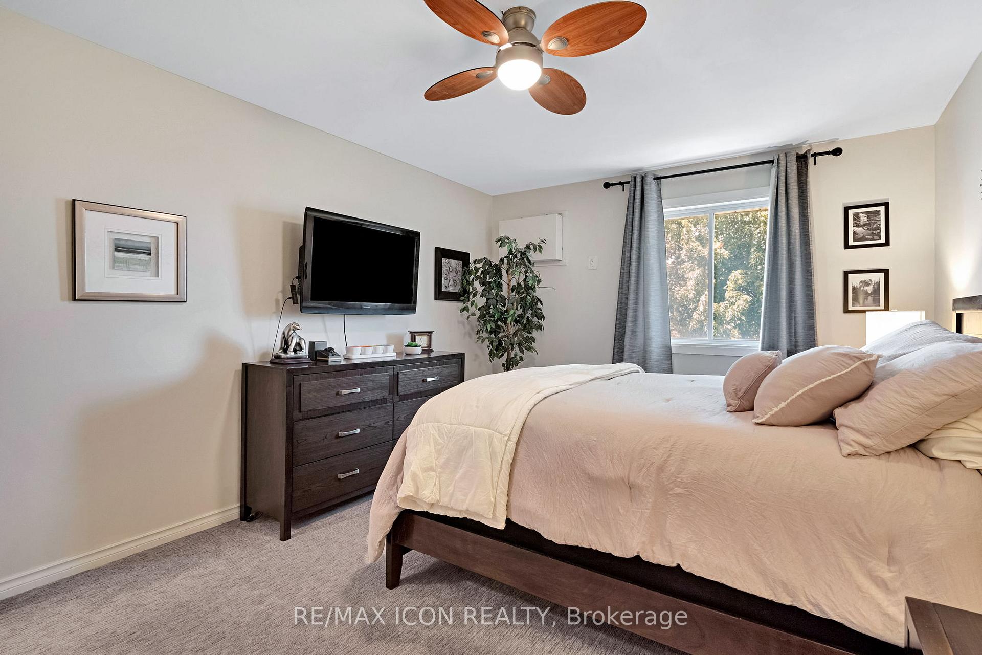 Photo 19 of Unit 319, 733 Deveron Crescent, London, South T — HOMEH