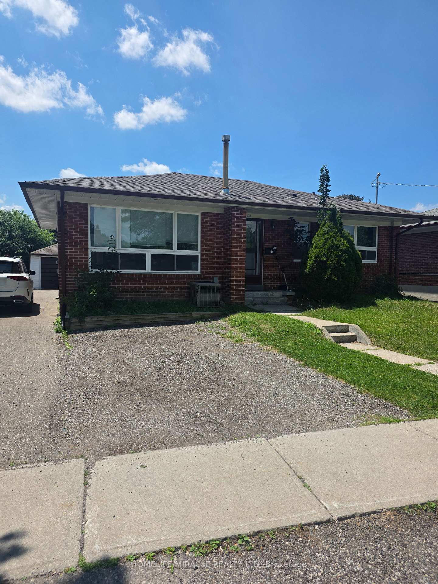 Front of 6 Sterne Avenue