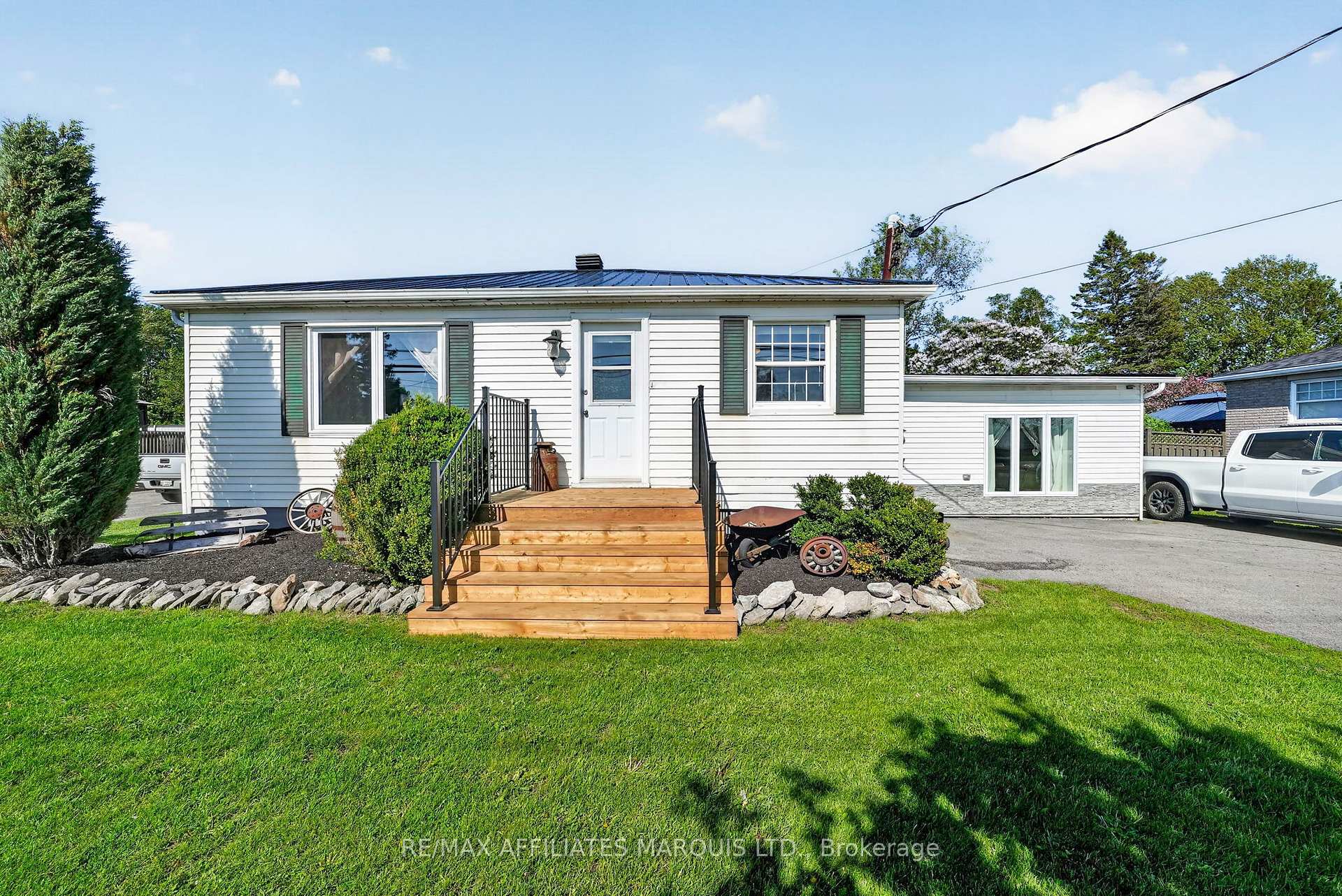 Photo 1 of 5601 138 Highway, South Stormont, South Stormont (Cornwall) Twp — HOMEH