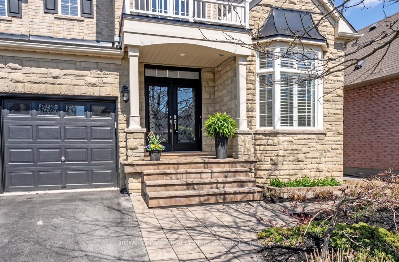 Photo 2 of 3339 Skipton Lane, Oakville, Bronte Creek — HOMEH
