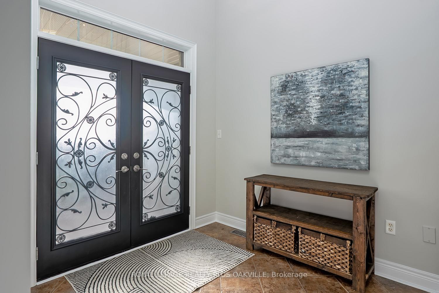 Photo 4 of 3339 Skipton Lane, Oakville, Bronte Creek — HOMEH