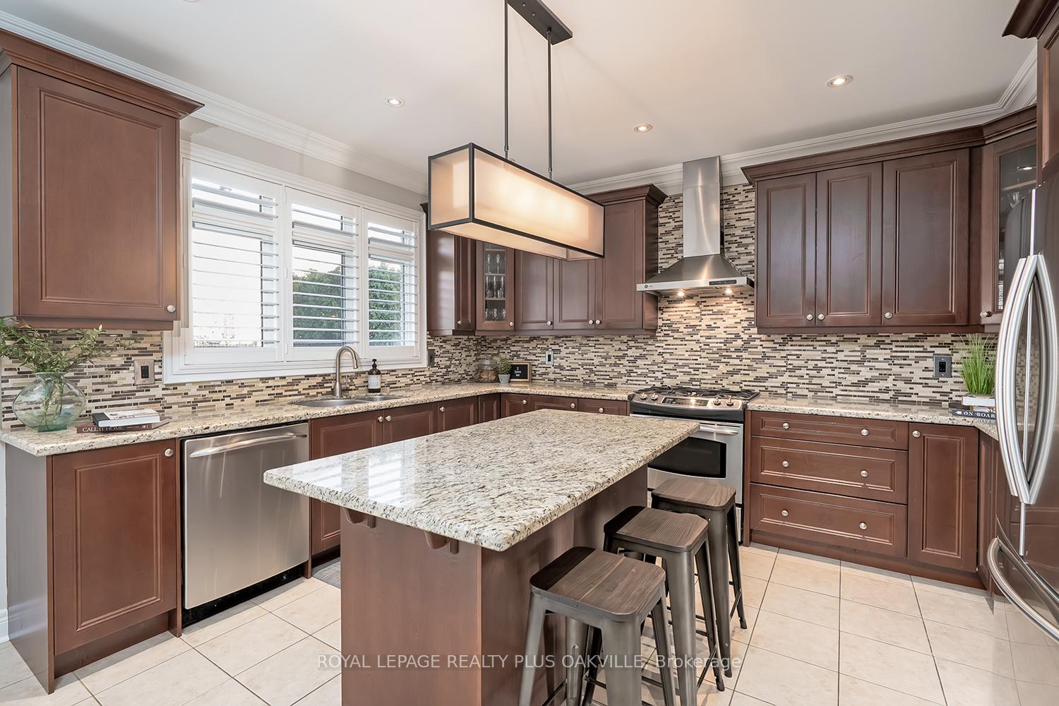 Photo 13 of 3339 Skipton Lane, Oakville, Bronte Creek — HOMEH