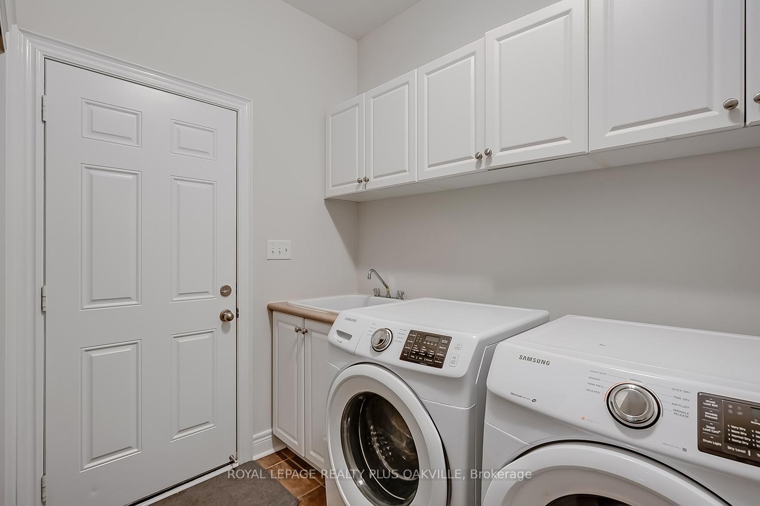 Photo 19 of 3339 Skipton Lane, Oakville, Bronte Creek — HOMEH
