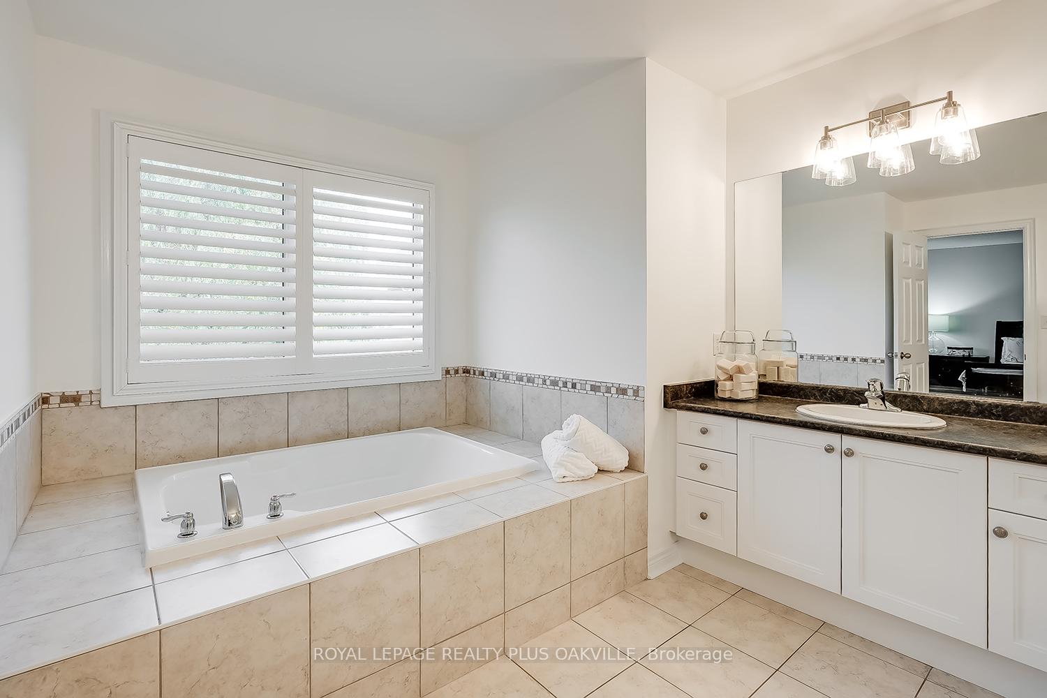 Photo 27 of 3339 Skipton Lane, Oakville, Bronte Creek — HOMEH