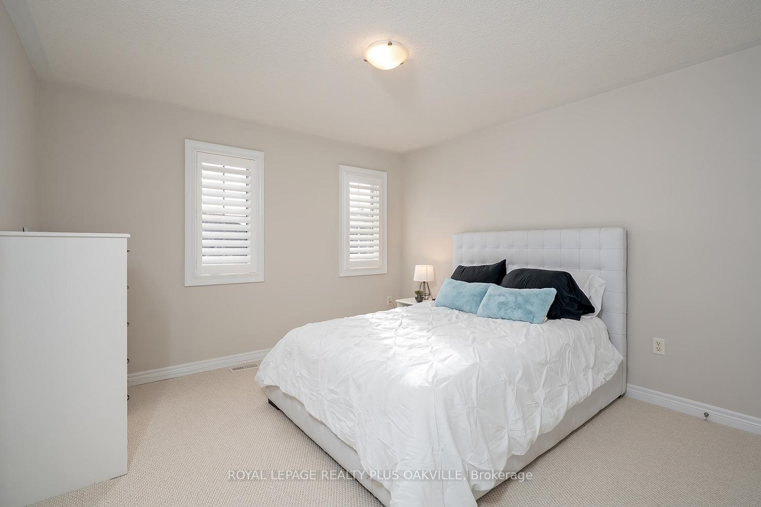 Photo 31 of 3339 Skipton Lane, Oakville, Bronte Creek — HOMEH