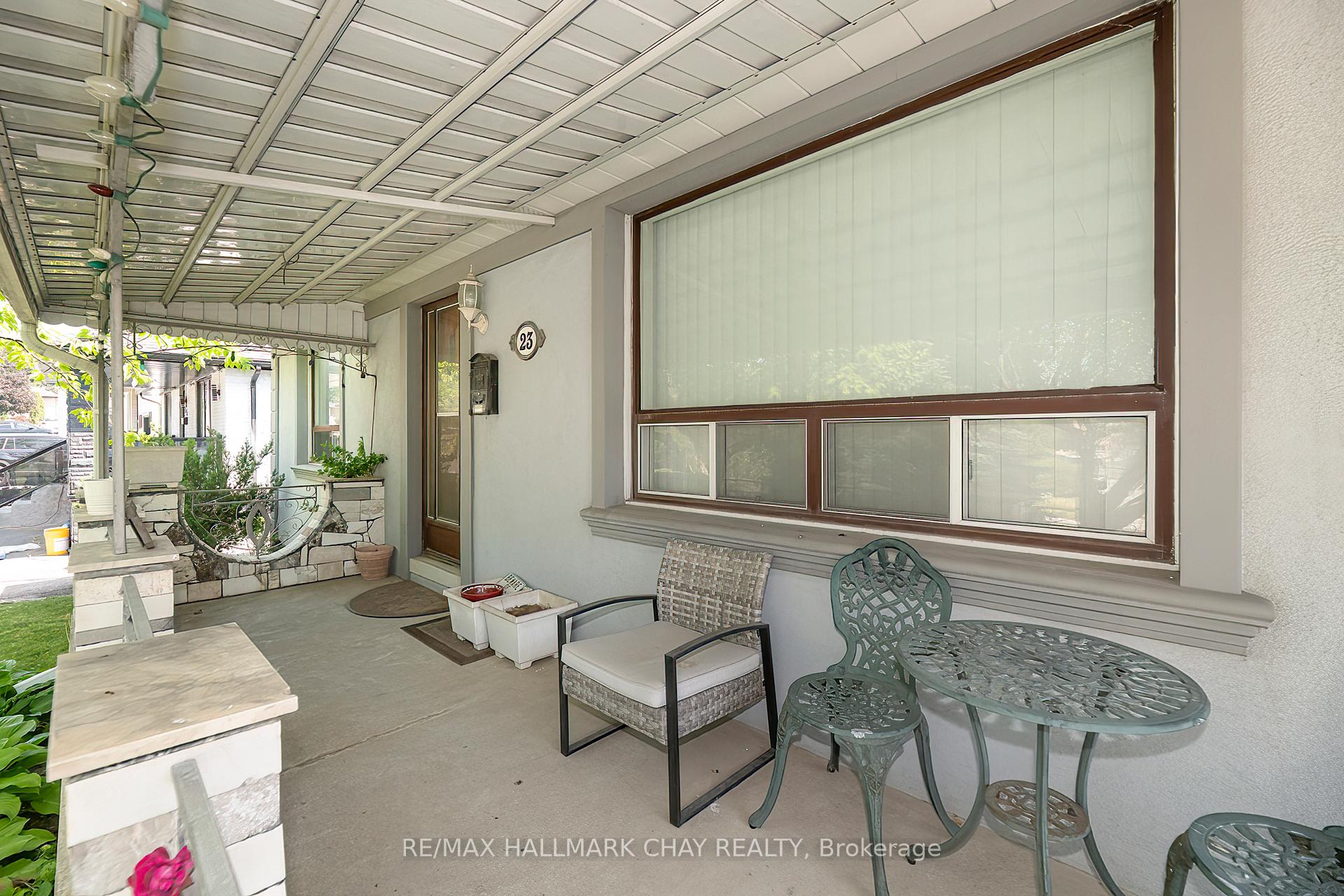 Photo 6 of 23 Chappel Hill Road, North York, Downsview-Roding-CFB — HOMEH