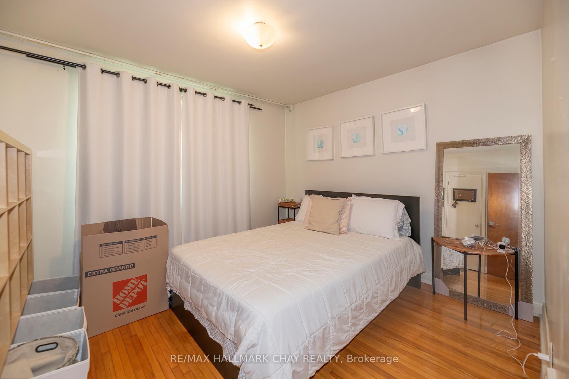 Photo 16 of 23 Chappel Hill Road, North York, Downsview-Roding-CFB — HOMEH