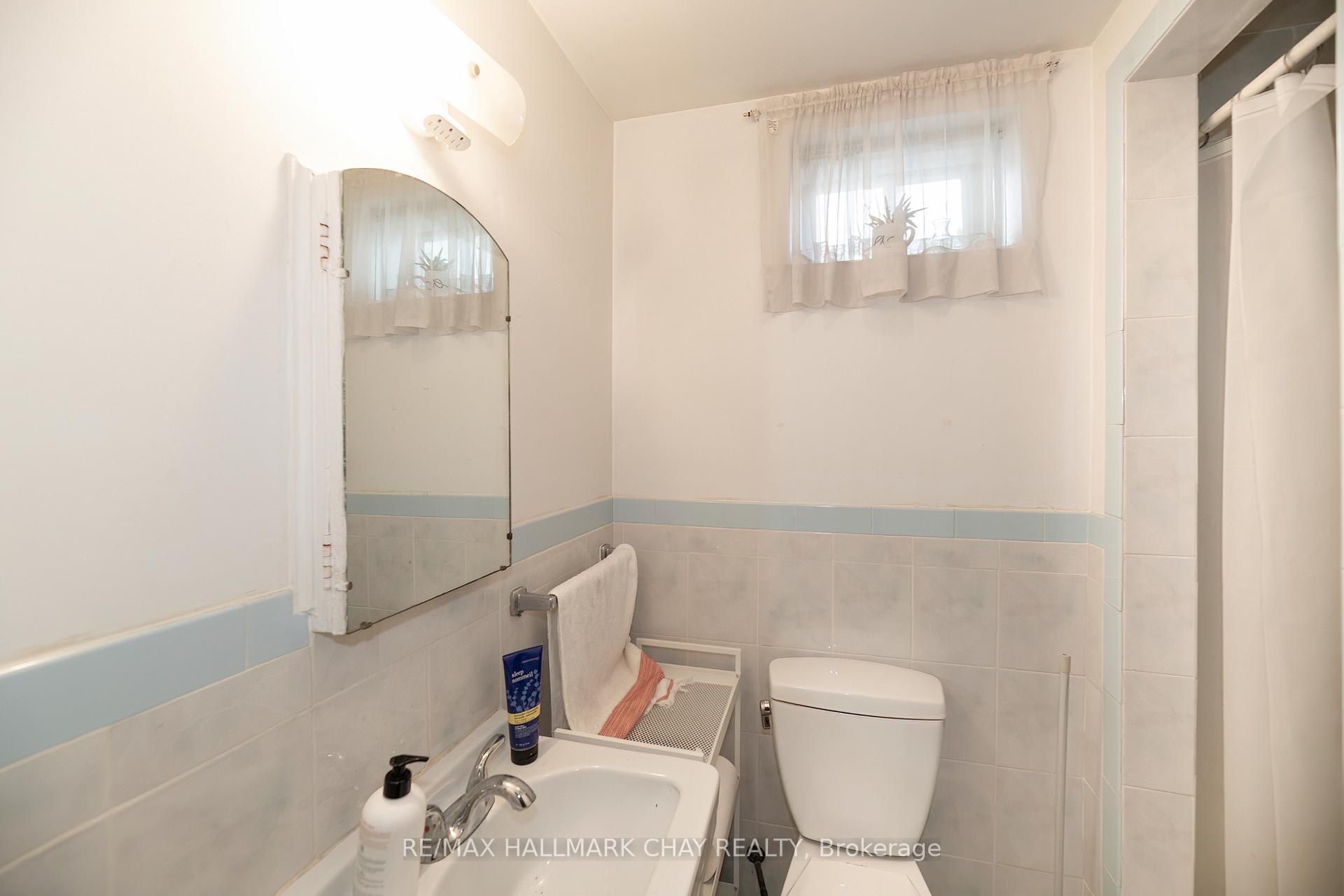 Photo 23 of 23 Chappel Hill Road, North York, Downsview-Roding-CFB — HOMEH