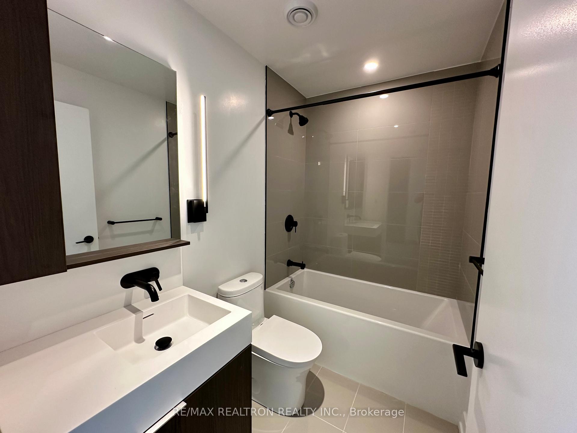 Photo 11 of Unit 2805, 127 Broadway Avenue, Toronto, Mount Pleasant West — HOMEH