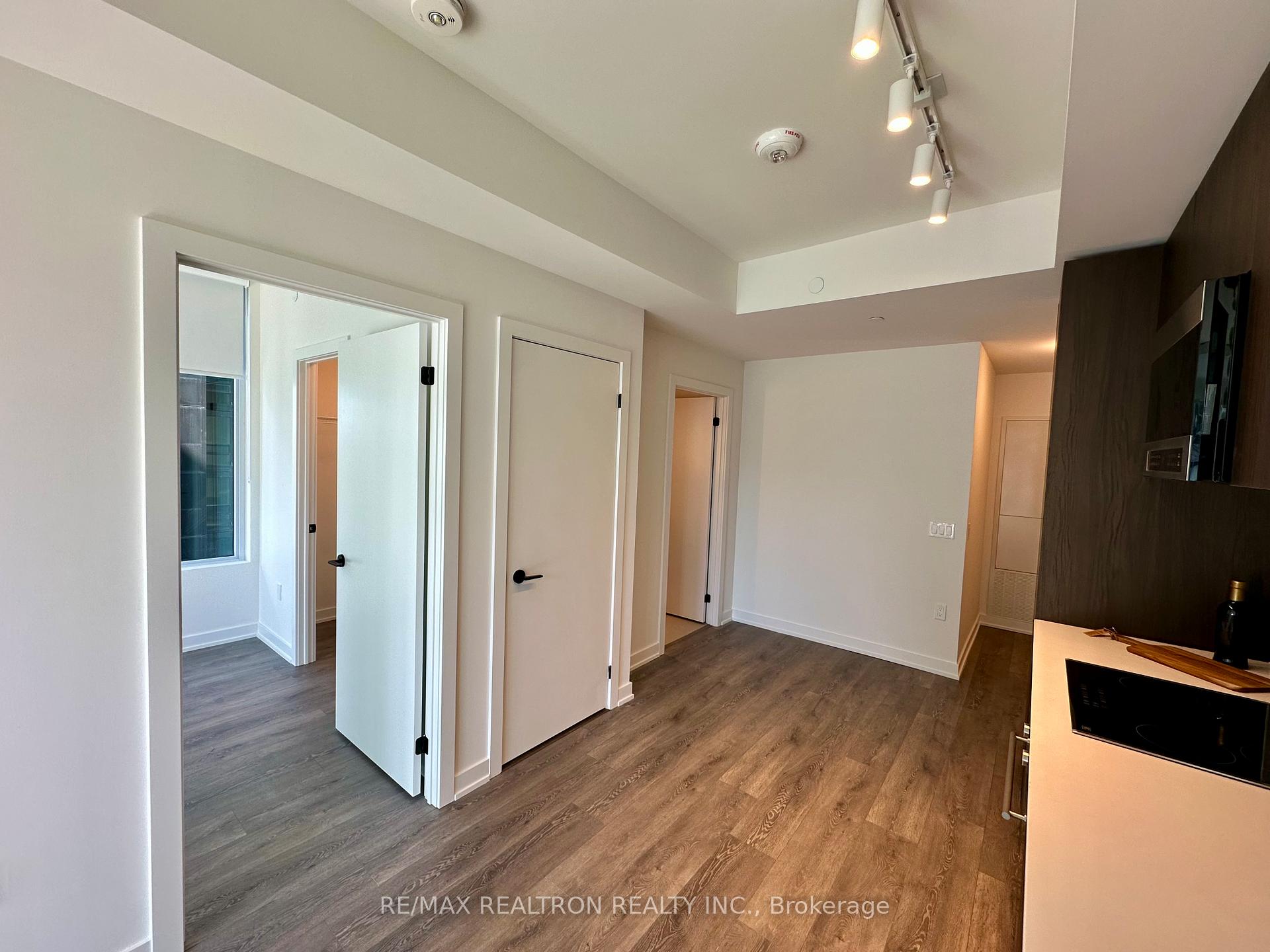Photo 13 of Unit 2805, 127 Broadway Avenue, Toronto, Mount Pleasant West — HOMEH
