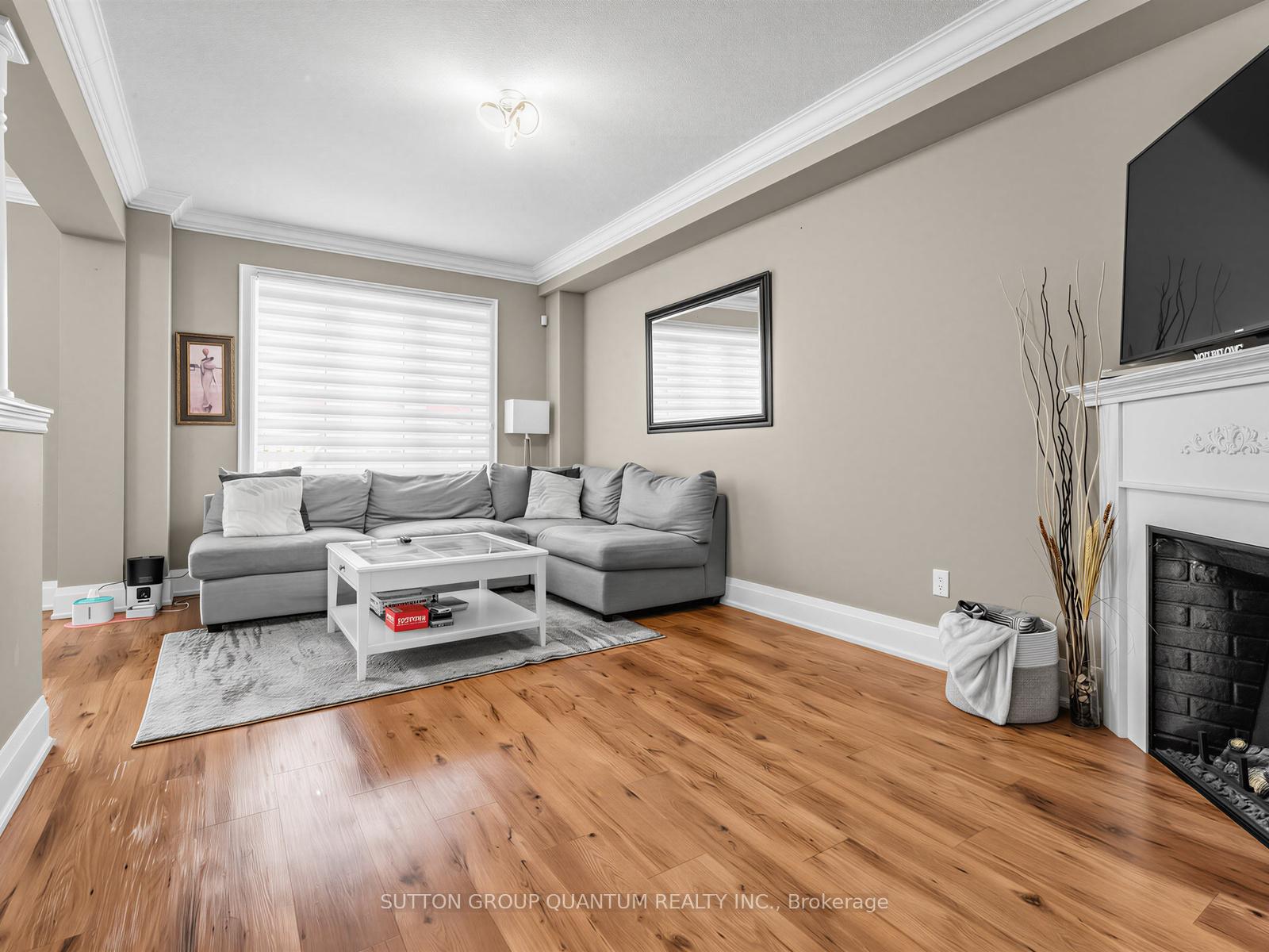 Photo 6 of Unit UPPER, 581 Grant Way, Milton, Scott — HOMEH