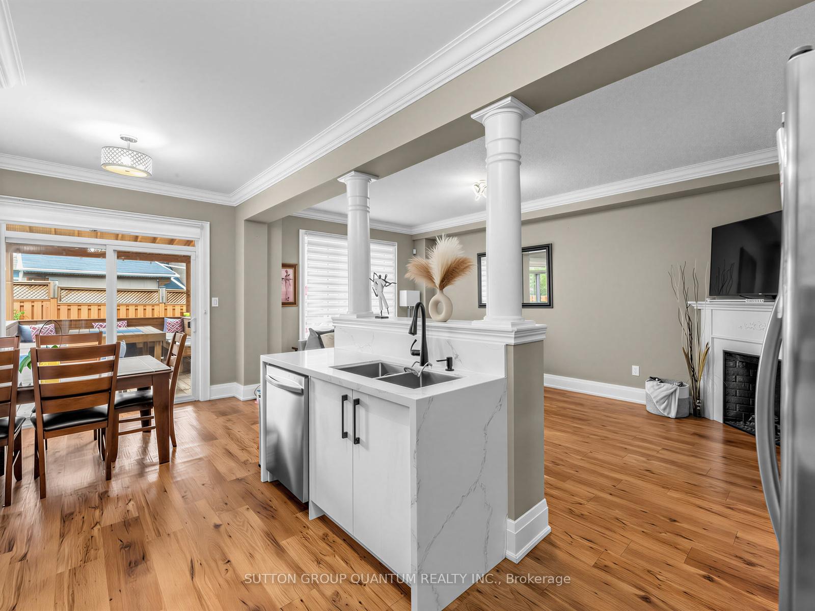 Photo 11 of Unit UPPER, 581 Grant Way, Milton, Scott — HOMEH