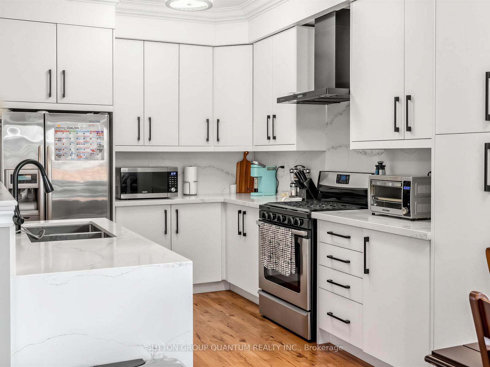 Photo 13 of Unit UPPER, 581 Grant Way, Milton, Scott — HOMEH