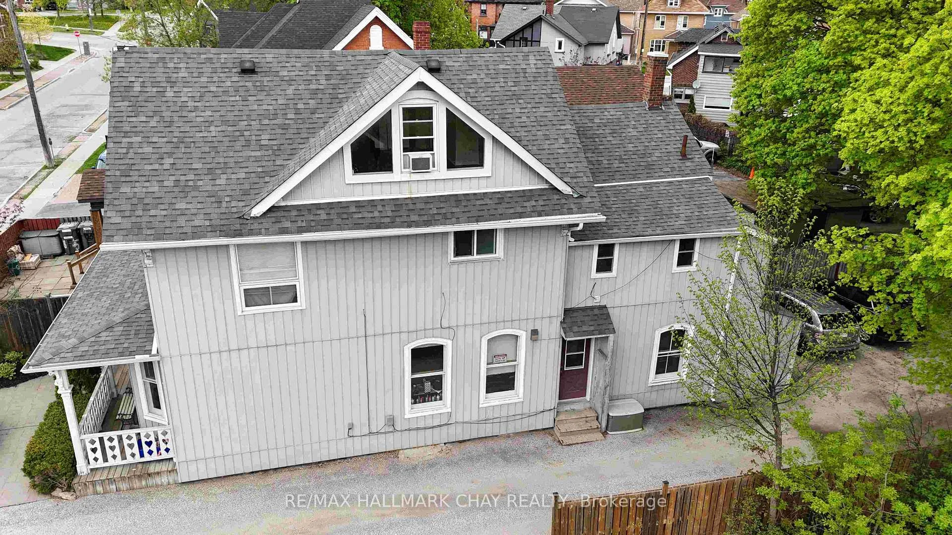 Photo 3 of 83 Mary Street, Barrie, City Centre — HOMEH