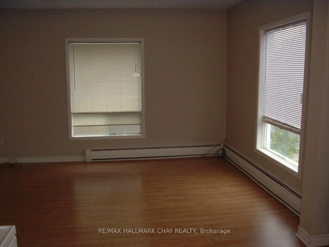 Photo 8 of 83 Mary Street, Barrie, City Centre — HOMEH