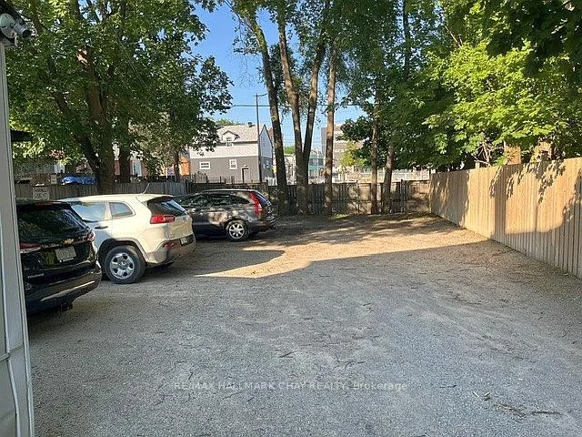 Photo 14 of 83 Mary Street, Barrie, City Centre — HOMEH