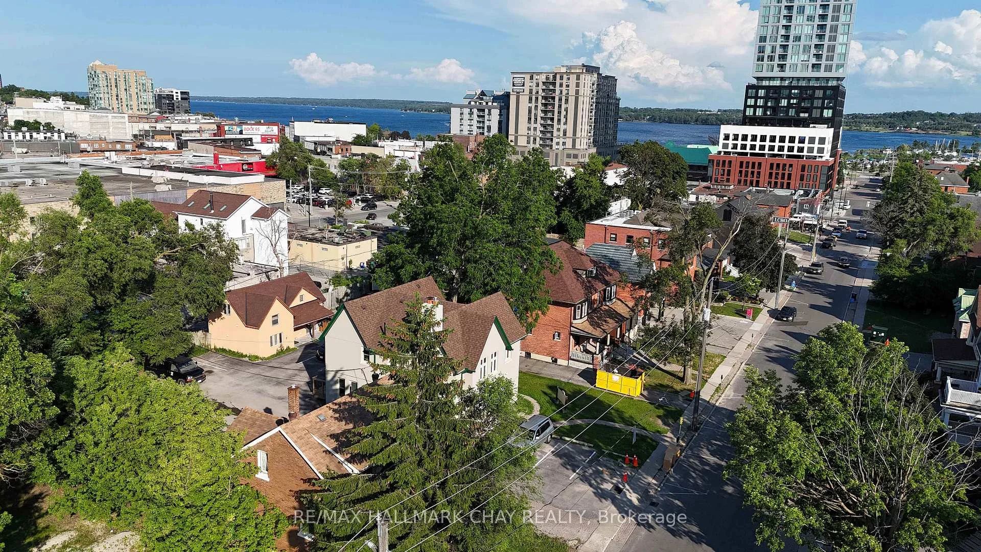 Photo 15 of 83 Mary Street, Barrie, City Centre — HOMEH