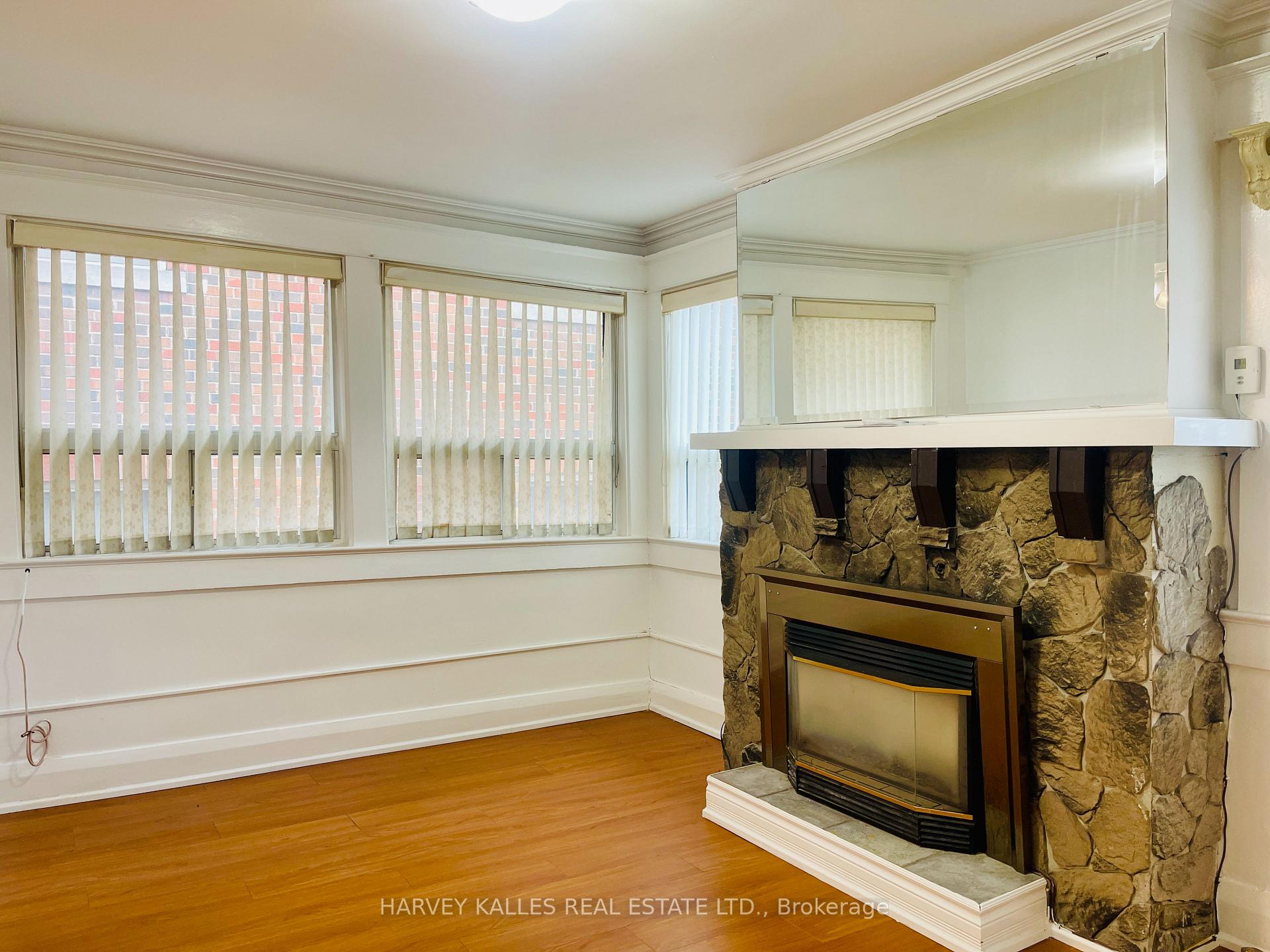 Photo 11 of Unit 2nd floor, 218 Heath Street W, Toronto, Forest Hill South — HOMEH